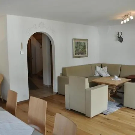 Appartement Chesa Semnadur H8 By Interhome *