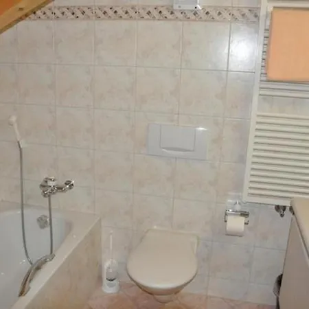 Apartamento Chesa Semnadur H8 By Interhome *