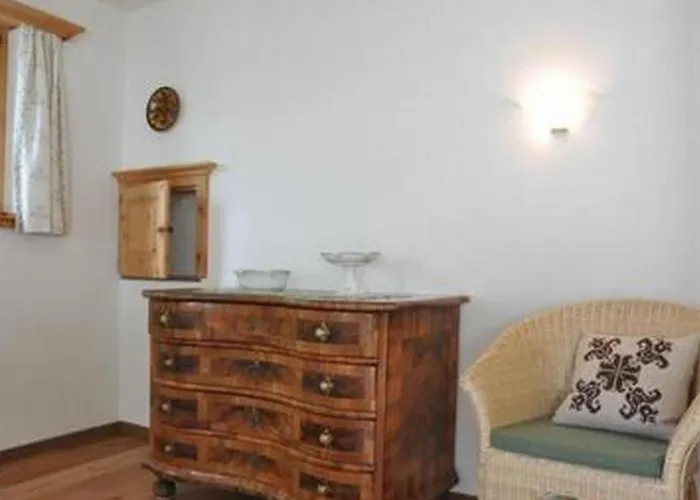 Chesa Semnadur H8 By Interhome Apartamento